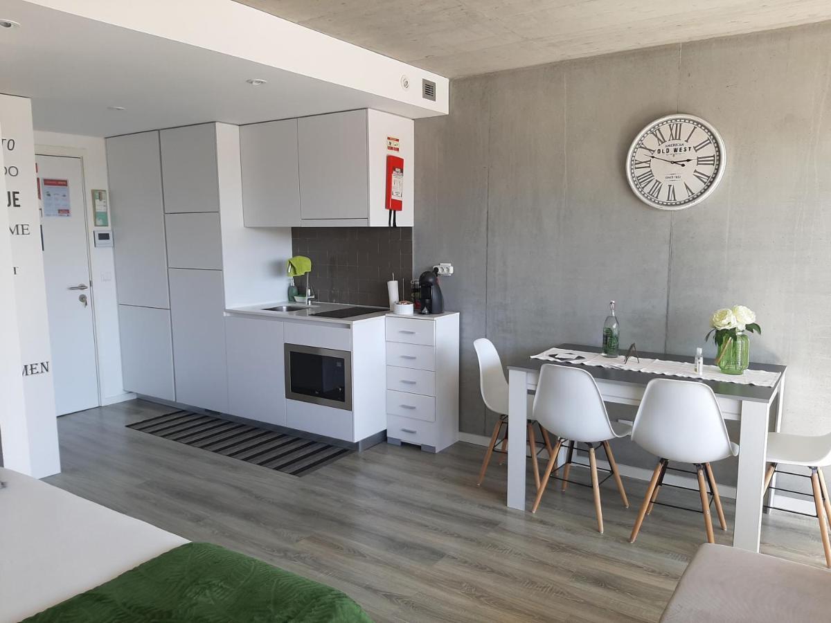Love' In Aveiro Apartments - Blanc Bagian luar foto