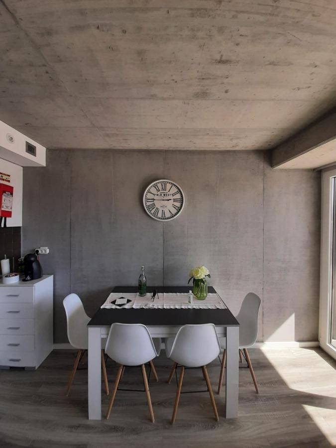 Love' In Aveiro Apartments - Blanc Bagian luar foto